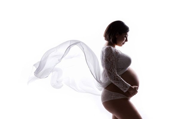 Photographe grossesse et bébé à Montpellier Béziers : immortalisez l'amour